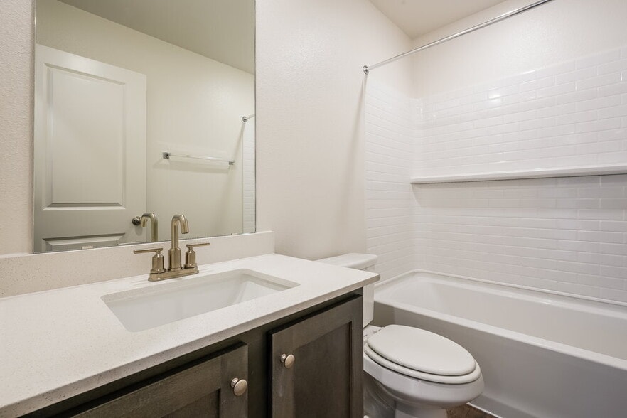 Building Photo - 421 Watson Ct