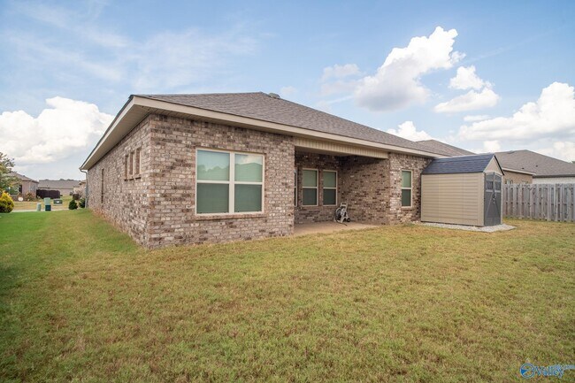 Building Photo - 26382 Jones Spg Dr