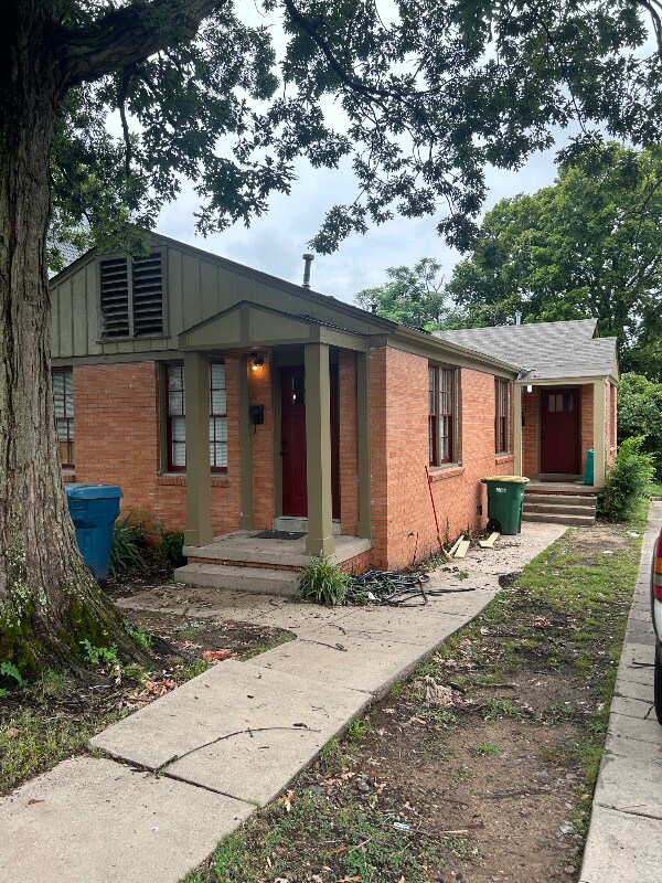 Building Photo - 2320 S Louisiana St