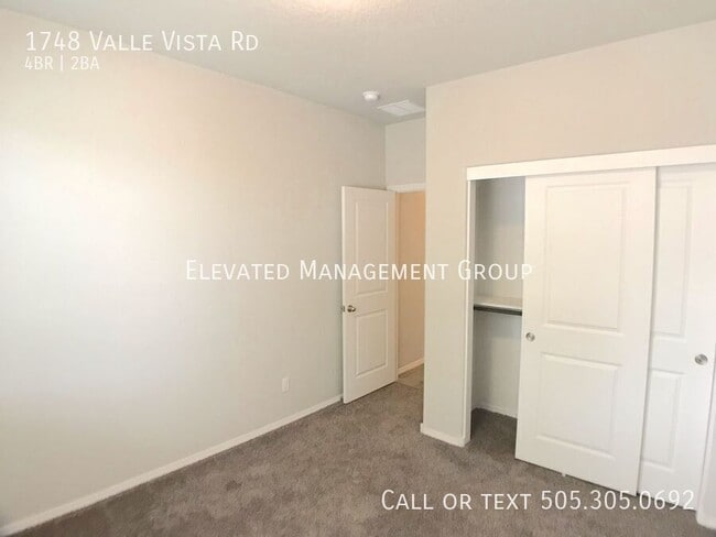 Building Photo - 1748 Valle Vista Rd NW