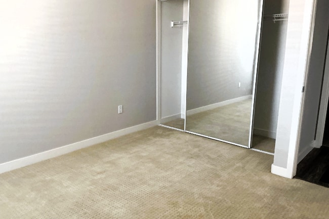 Building Photo - Dublin Condo