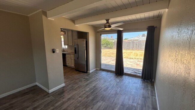 Building Photo - Nice home in Sacramento