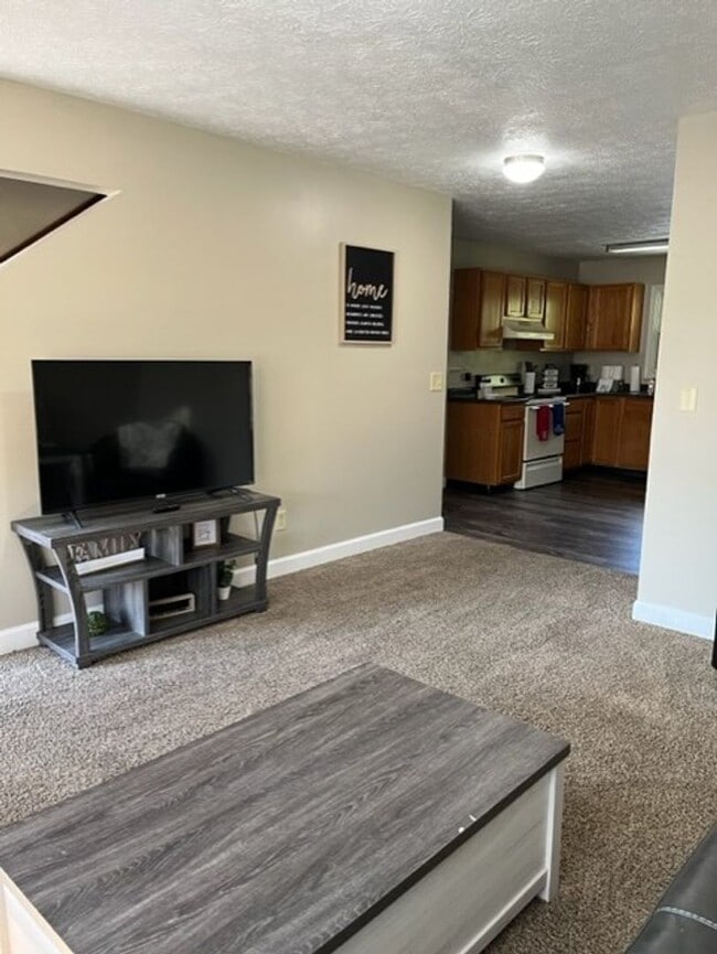 Building Photo - Cook Intern Housing