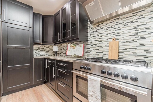 Building Photo - 4523 Runnemede Rd NW