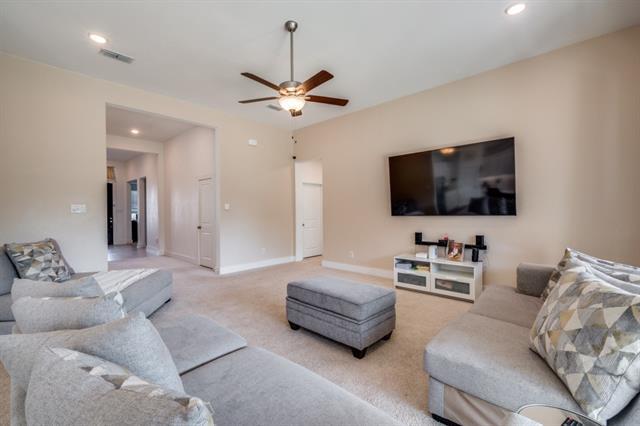Building Photo - 1224 Villalonga Dr