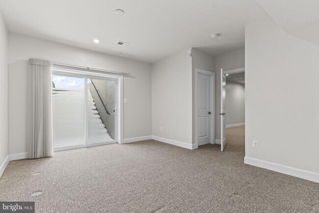 Building Photo - 12600 Coventry Mnr Wy