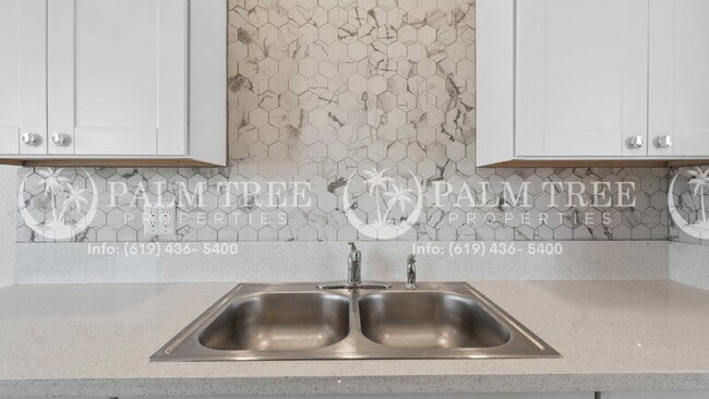 Building Photo - 247 San Jacinto Dr