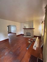 Building Photo - 466 Allwen Dr