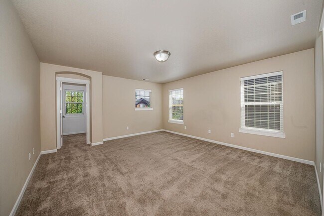 Building Photo - 20469 Brentwood Ave