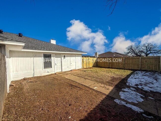 Building Photo - 3338 Heritage Ln