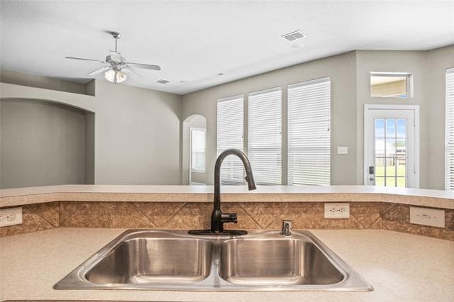 Building Photo - 141 Shumard Dr