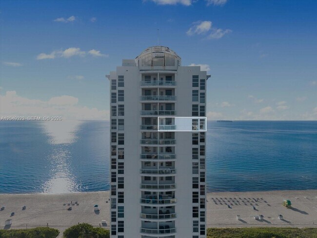 Building Photo - 4201 Collins Ave