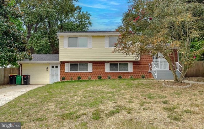 Building Photo - 7203 Westchester Dr