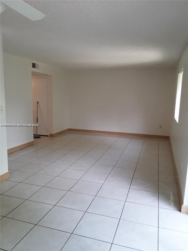 Building Photo - 8446 Coral Lake Way