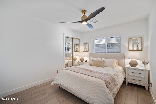 Building Photo - 8314 E Mariposa Dr