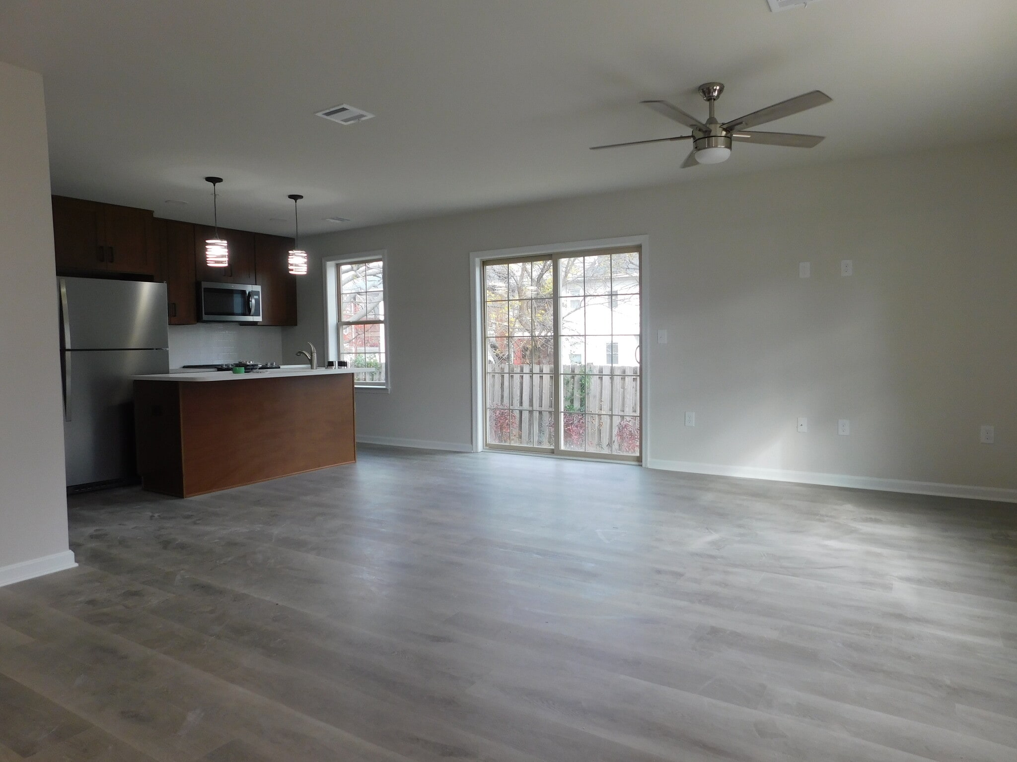 Building Photo - 1513 Maple St