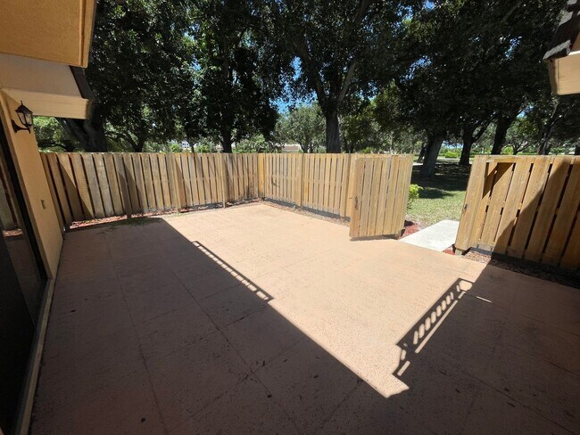 Building Photo - Village of Sandalwood