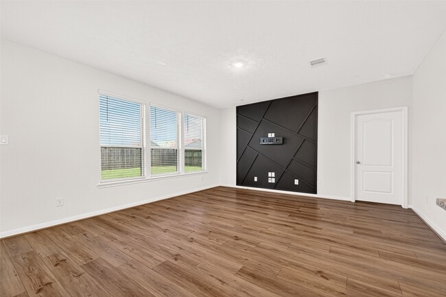 Building Photo - 12602 Blue Jay Dr