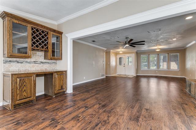 Building Photo - 8725 Hidden Hill Dr