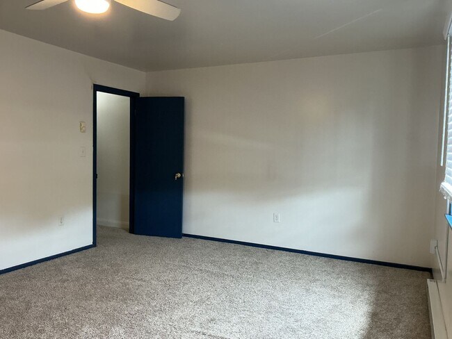 Building Photo - 63 Ashford Dr