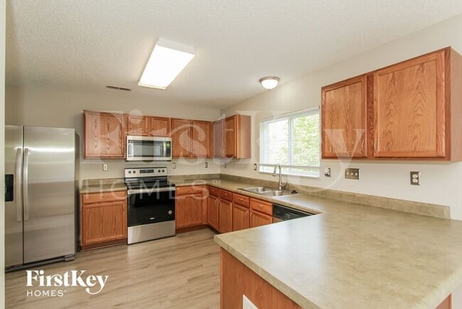 Building Photo - 4804 Abercromby St