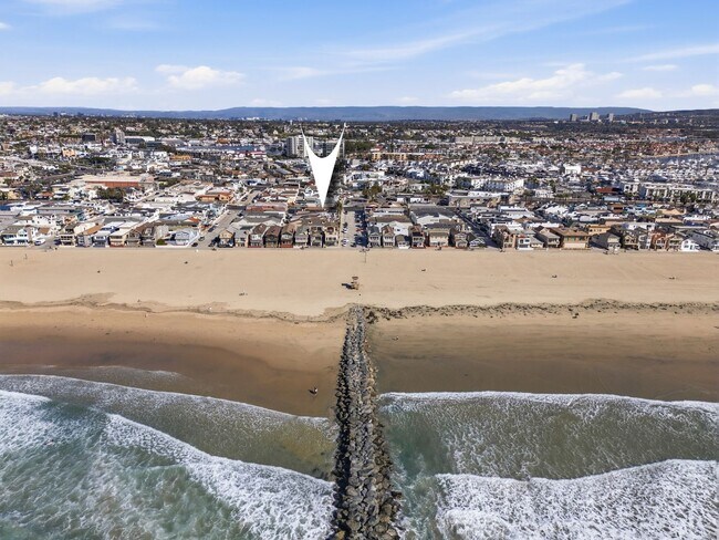 Building Photo - 119 28th St