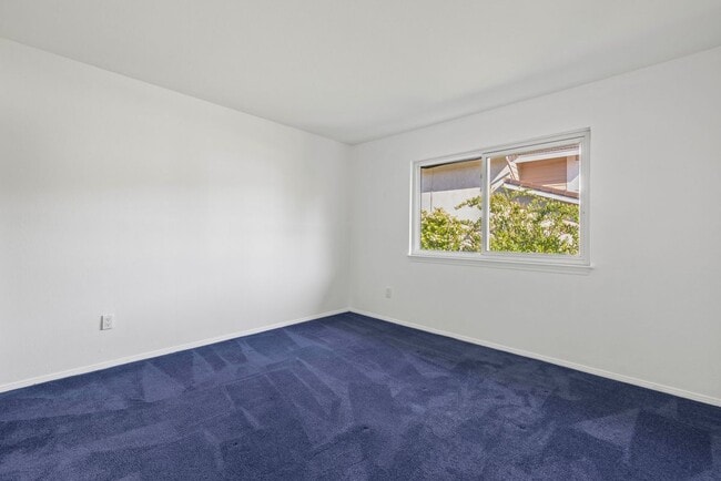 Building Photo - 287 Golden Fern Ct
