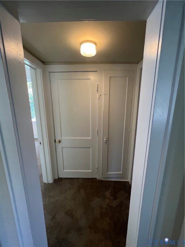 Building Photo - 505 N 5th Ave