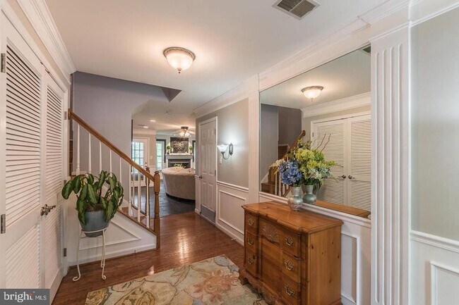 Building Photo - 43125 Holtby Square