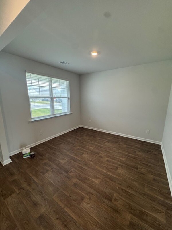 Building Photo - 204 Wild Strawberry Ln