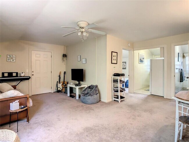 Building Photo - 1141 Sunset Point Rd