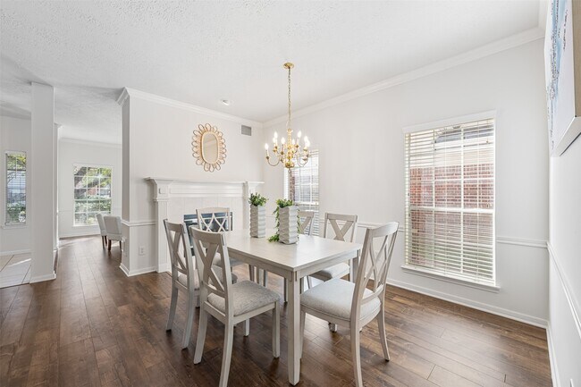 Building Photo - 6518 Portuguese Bend Dr