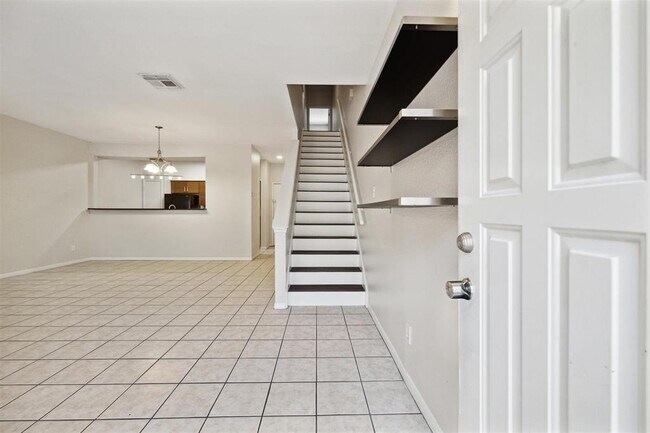 Building Photo - 3780 Tanglewilde St