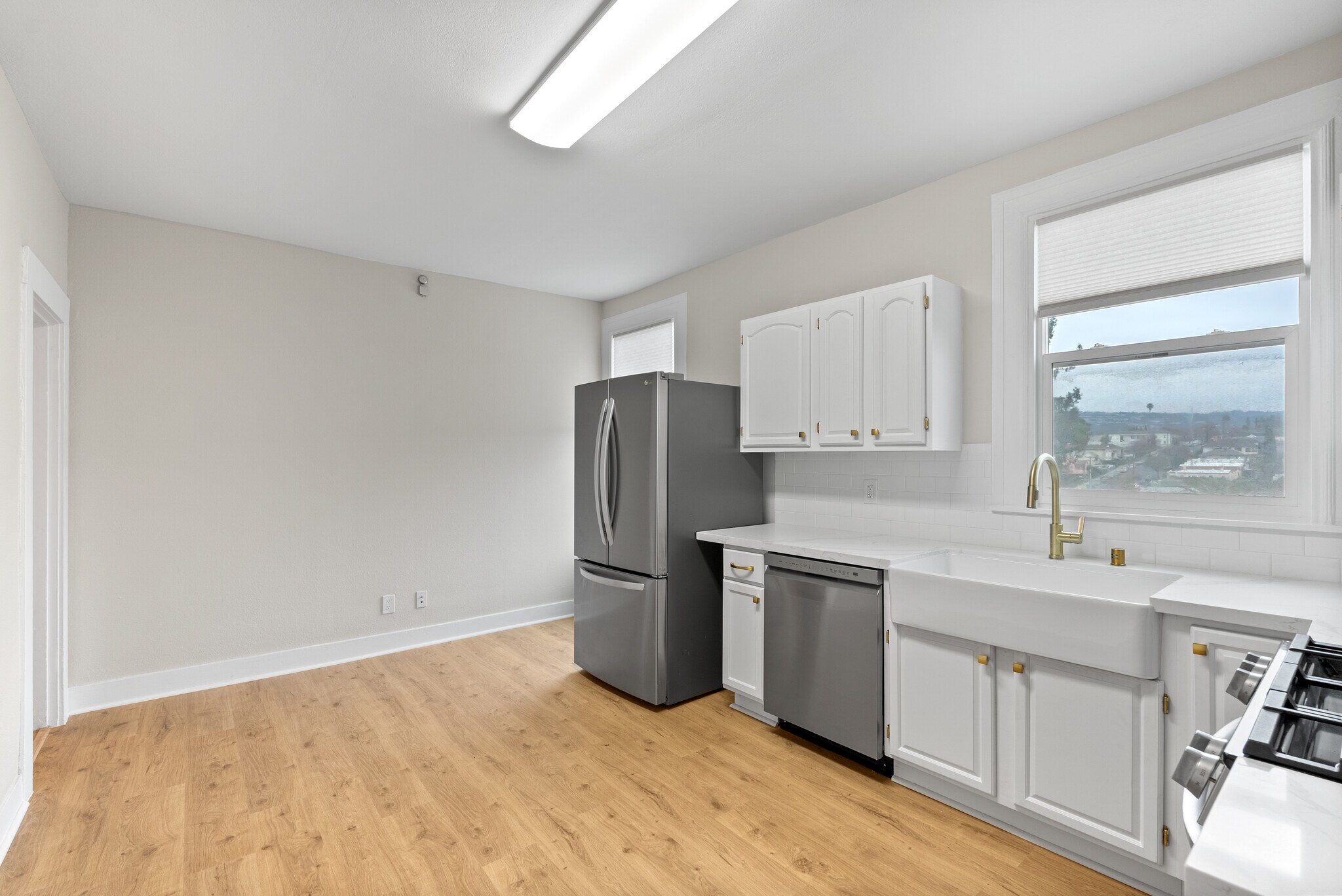 Building Photo - 1424 E 31st St