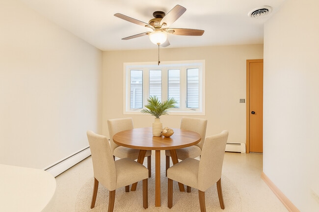 Building Photo - 4900 Ridgewood Ave