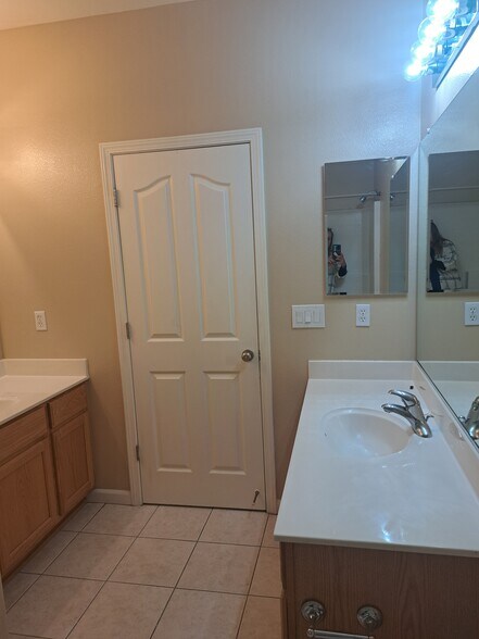 Building Photo - 5300 Janero Way