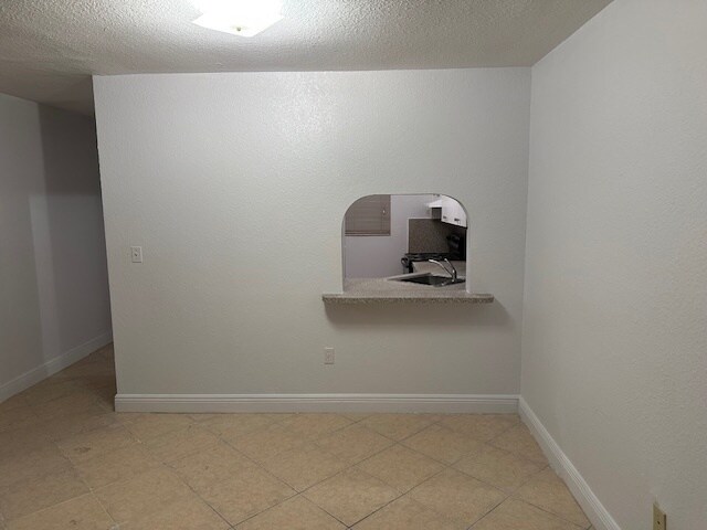 Building Photo - 17255 SW 95th Ave