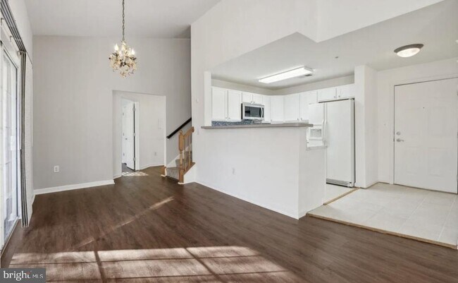 Building Photo - 4151 Castlecary Ln