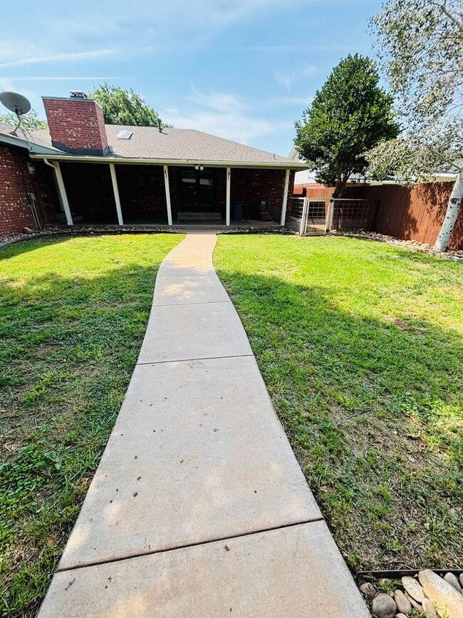 Building Photo - 2328 Hammond Blvd