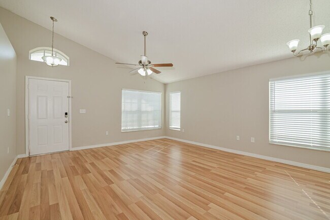 Building Photo - 832 Shell Ln