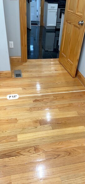 Building Photo - 152 Winchester St