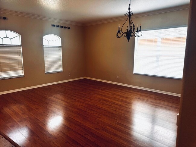 Building Photo - AVAILABLE NOW