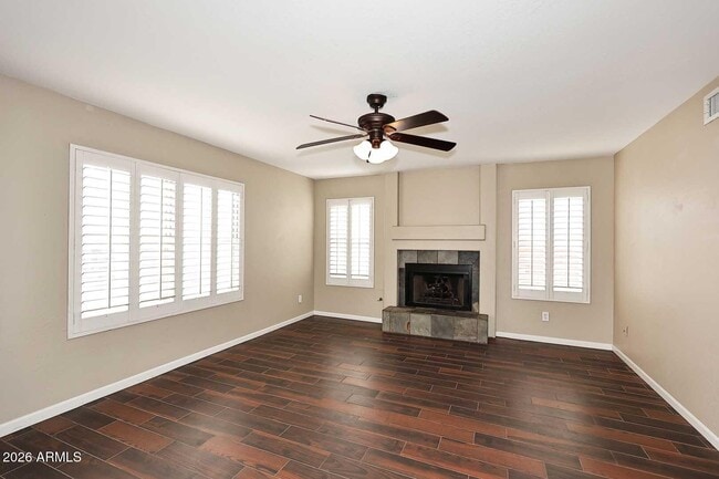 Building Photo - 4591 W Oakland St