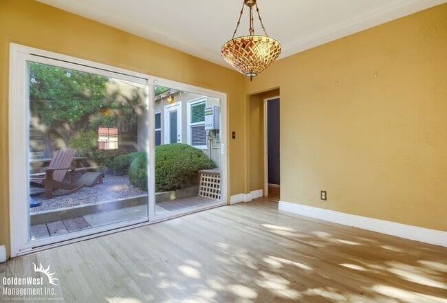 Building Photo - Newly Upgraded 3Bdm 2Ba Home in the Heart ...