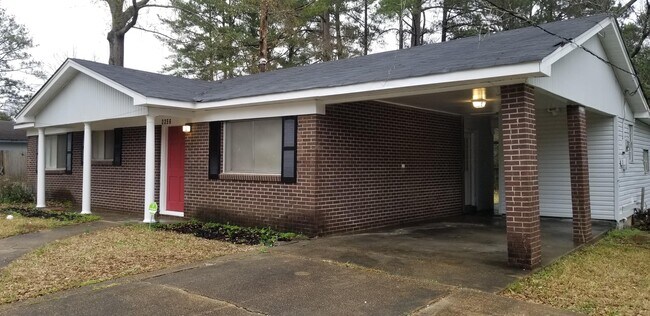 Building Photo - 3256 Suncrest Dr