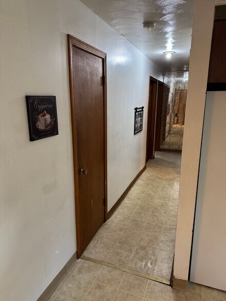 Building Photo - 98 Hartley Dr