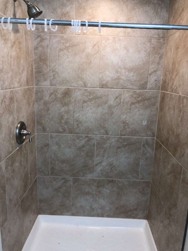 Building Photo - 1913 Searles Rd