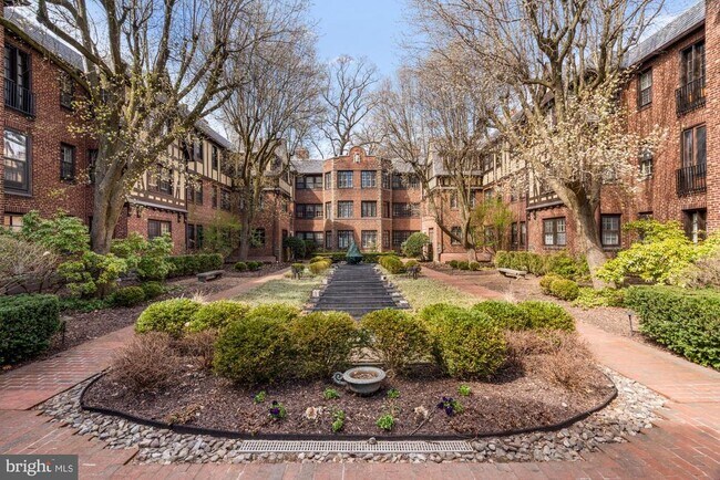 Building Photo - 415 City Ave