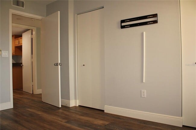 Building Photo - 4410 Fairways Blvd