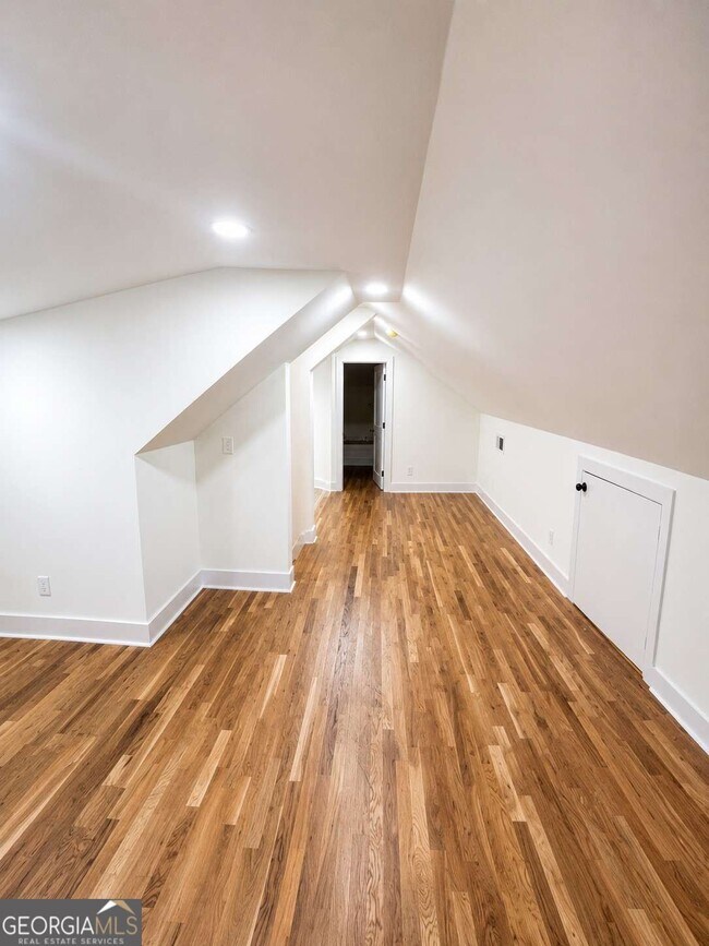 Building Photo - 1511 Belmont Ave SW
